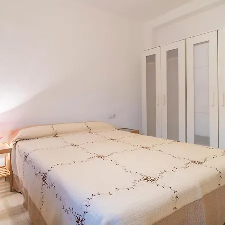 Awesome In With Kitchenette Malaga